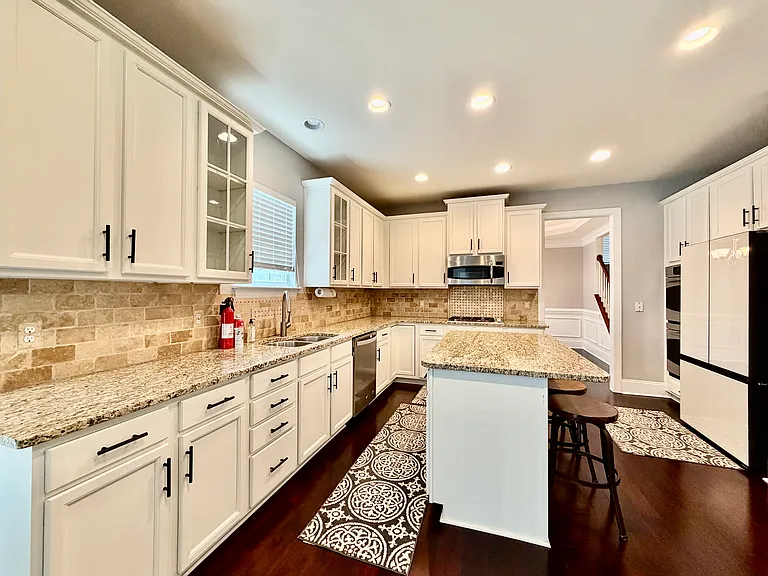 10141 Loch Lomond Dr — Photo 25