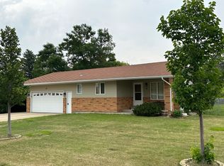 8 Irma Ct, Minot, ND 58703