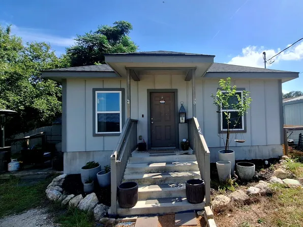 1260 MOUNTAIN VIEW DR, Canyon Lake, TX 78133