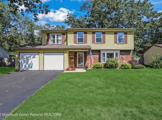 7 James Hollow Ct, Howell, NJ 07731