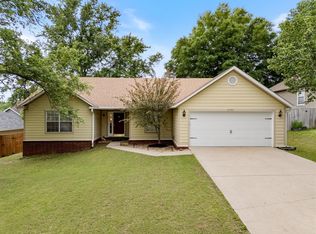 2793 N Raintree Dr, Fayetteville, AR 72703