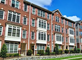 4539 Whittemore Pl, Fairfax, VA 22030