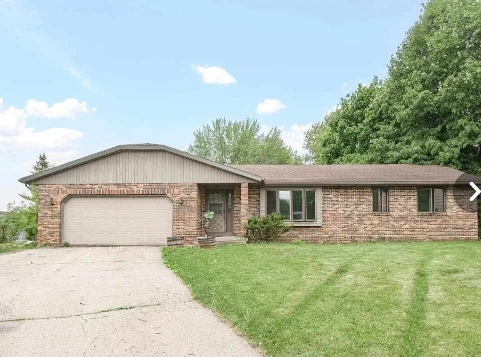 704 Meadow Ct