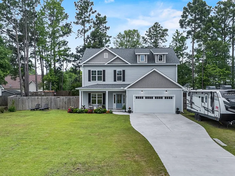 247 Shellbank Dr — Photo 1