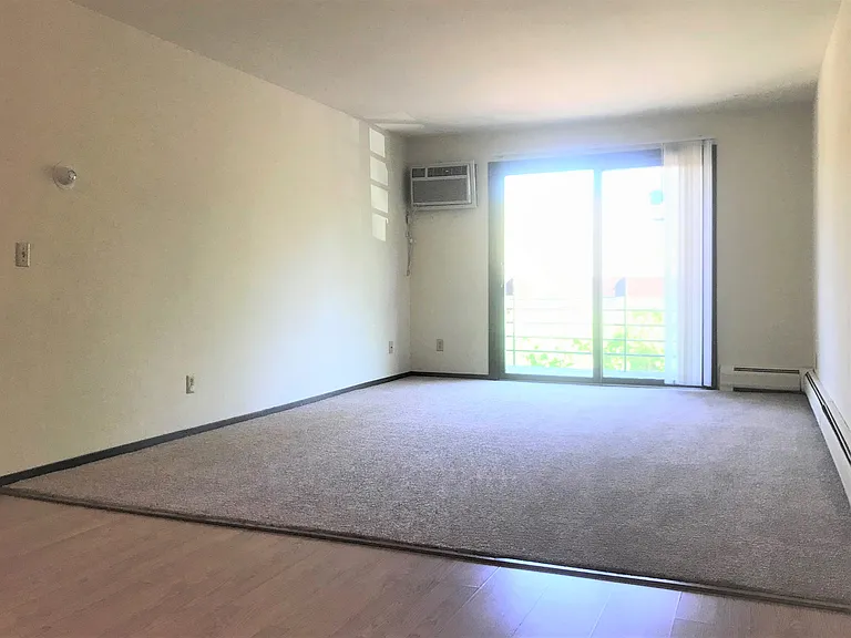 4510 Thurston Ln — Photo 10