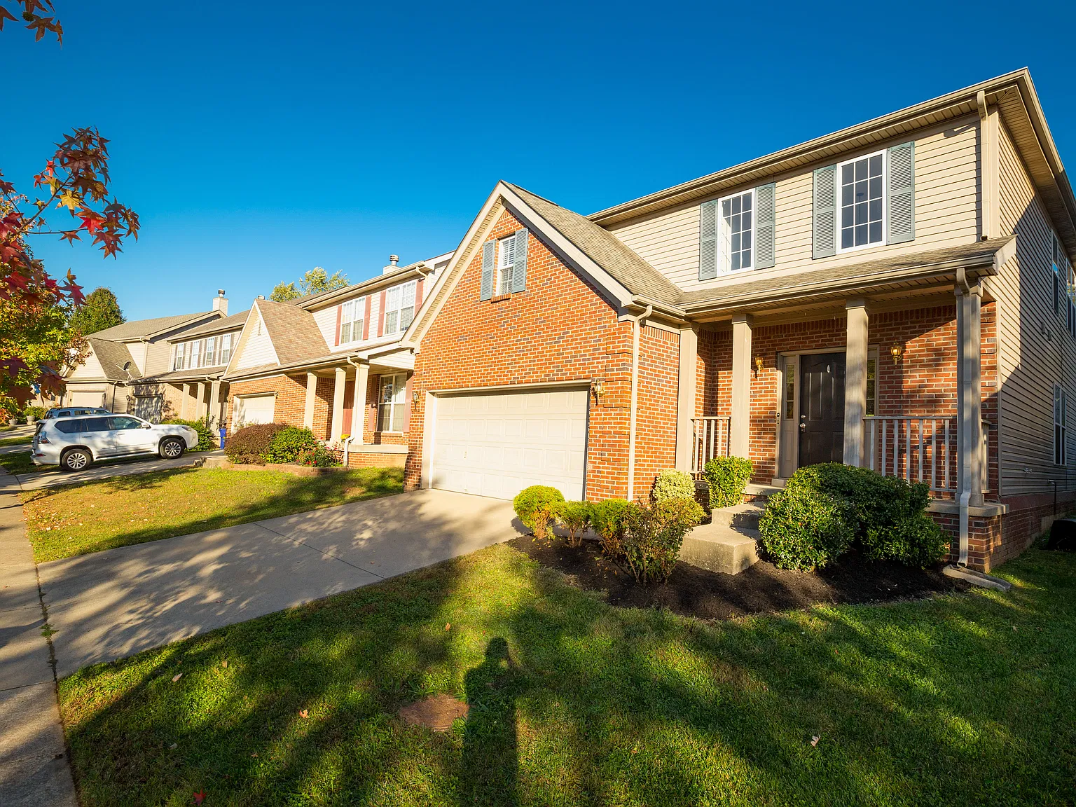 3 bed, 2.5 bath, 1950 sqft, $2,400 — Photo 3