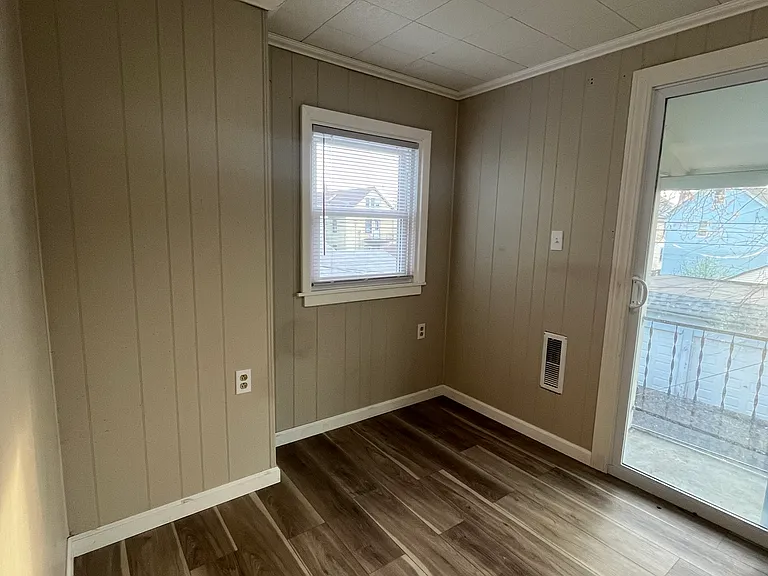 272 Norwalk Ave — Photo 46