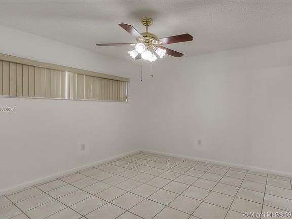 5th image of 19569 NW 55 Circle Pl