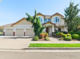 4056 NE Fairview Lake Way, Fairview, OR 97024