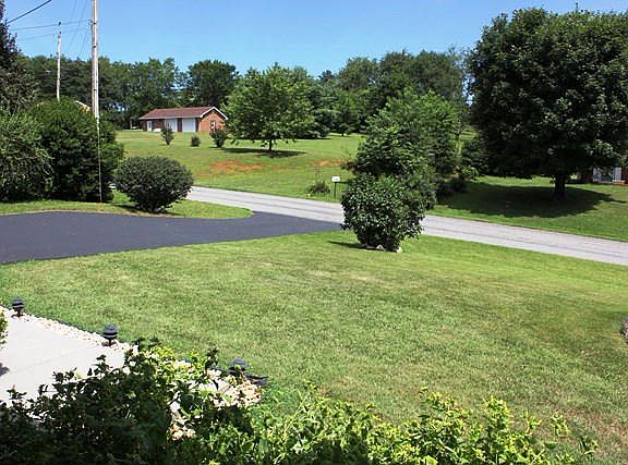 2nd image of 130 Little Mountain Cir