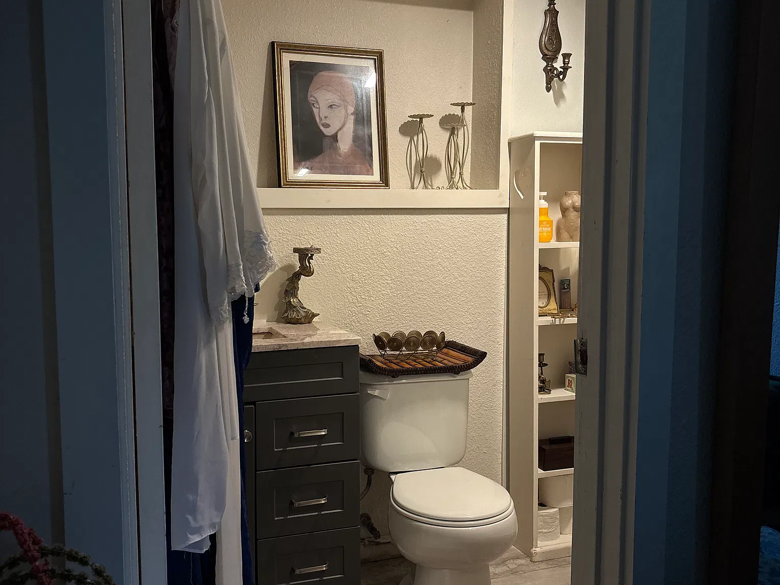 1 bed, 375 sqft, $2,200 — Photo 3