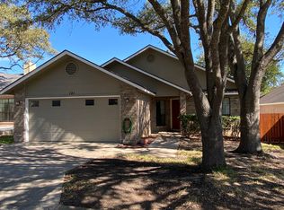 121 Francis Ave, Boerne, TX 78006