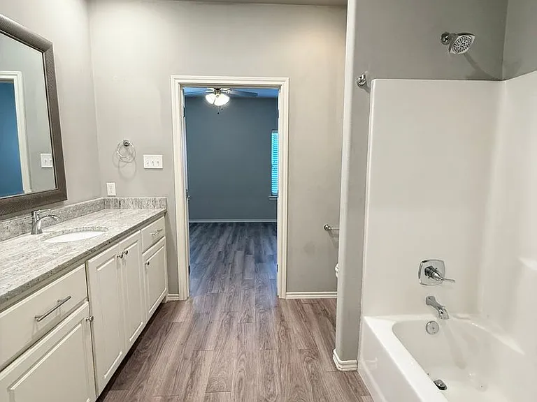1217 Preston Trl — Photo 31