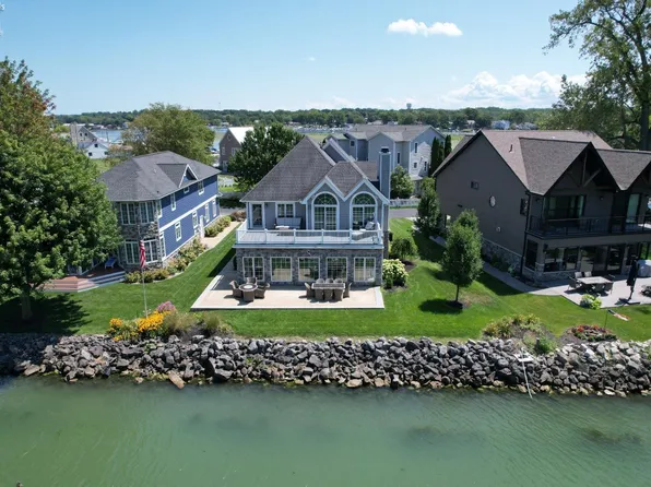 8051 E Lake Blvd, Lakeside Marblehead, OH 43440