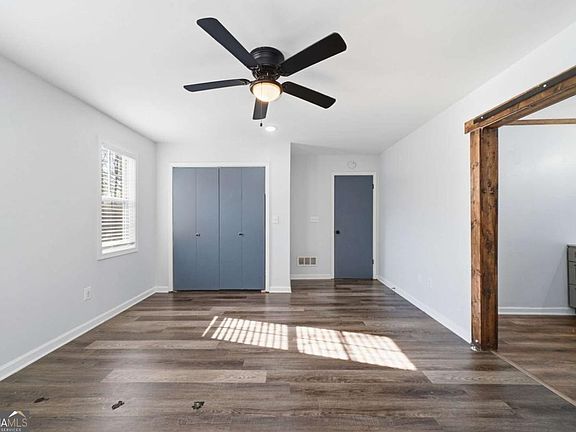 4th image of 4412 Lucy Ln