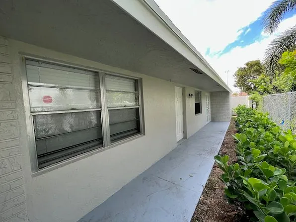 1611 S Johnson St #2, Lake Worth, FL 33460