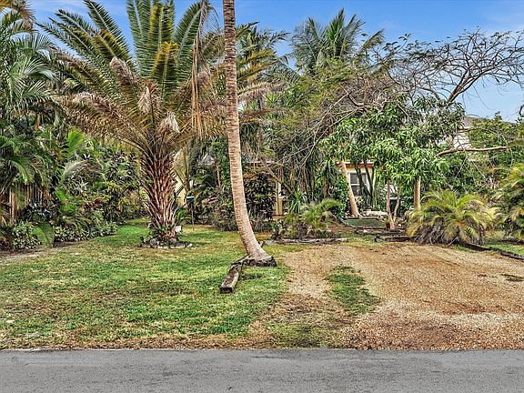 2nd image of 2822 Florida Boulevard