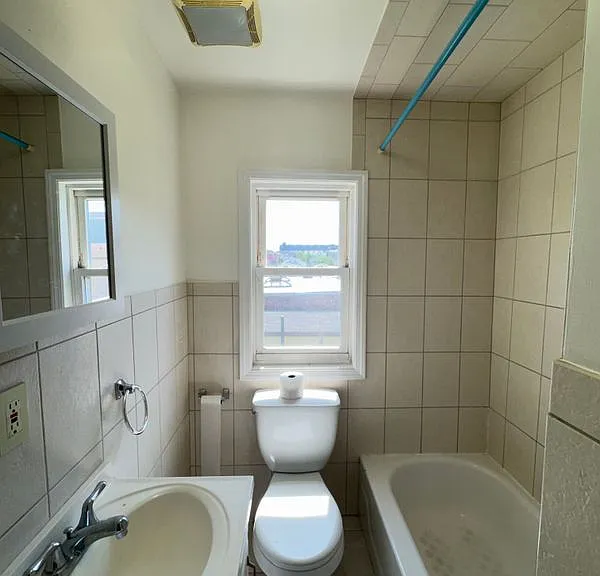 86 Pacific St #2 — Photo 5