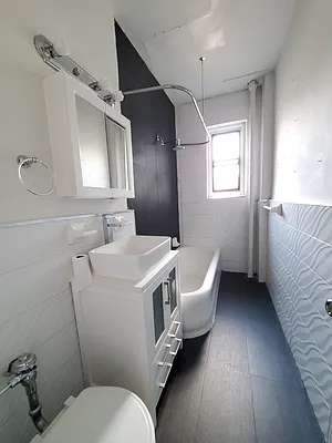 Rented by BRICK & GALO REALTY CORP | media 9