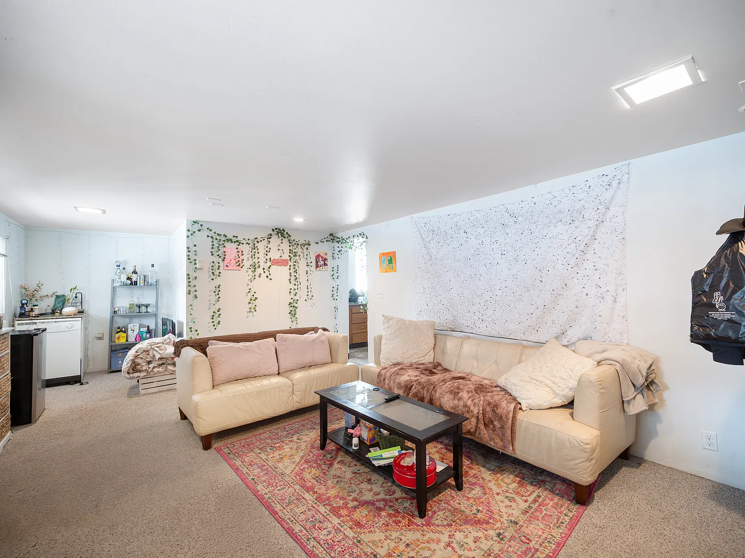3 bed, 1500 sqft, $2,175 — Photo 2