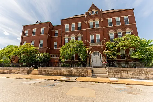 Grant School Photo 1
