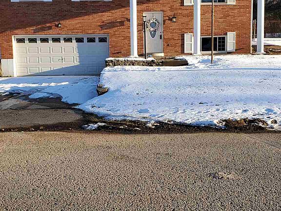 2nd image of 2784 Coral Dr