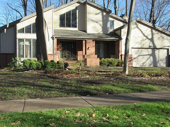 2nd image of 3928 Hemmingway Dr