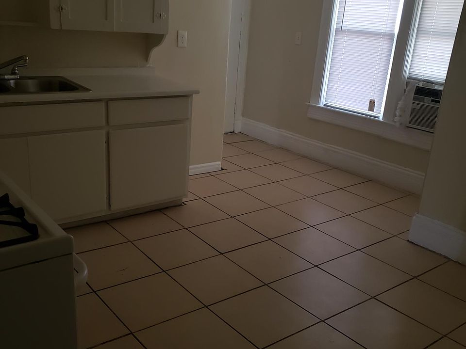 1st image of 377 W Main St Unit 1