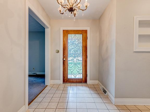 5th image of 5766 Graham Ln