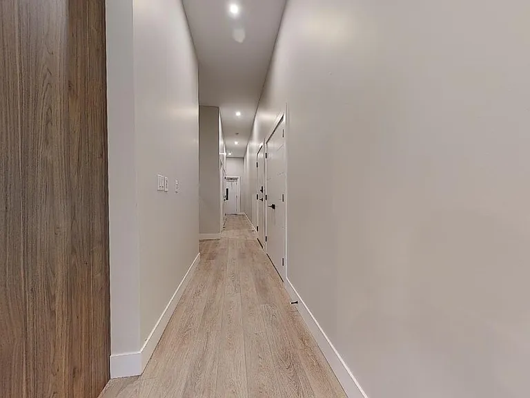 5726 Inglis St — Photo 14