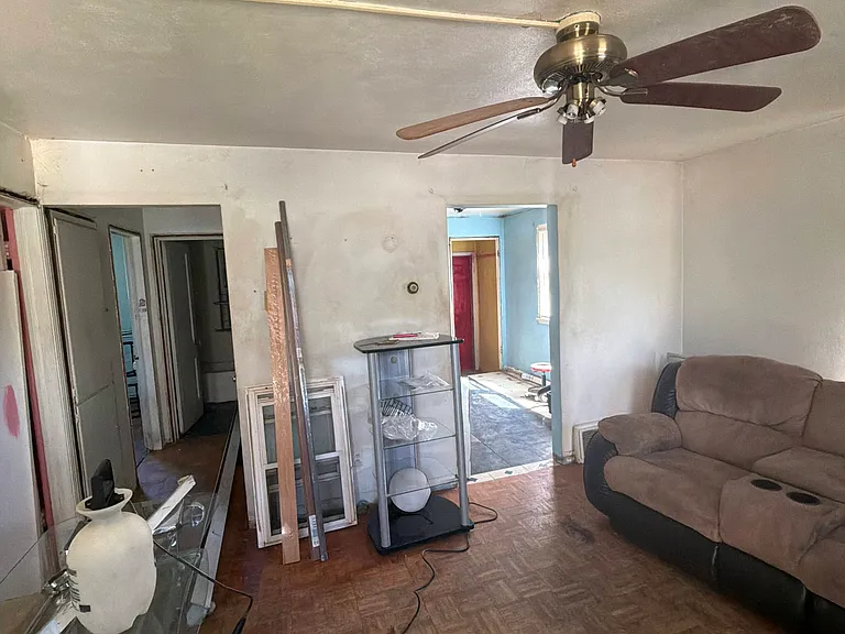 2217 W Wiswall St — Photo 12