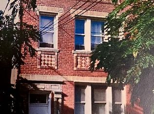 2810 33rd Ave, Astoria, NY 11106