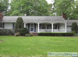 392 Frances Pl, Wyckoff, NJ