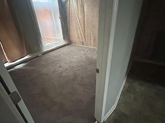 4th image of 207 N Carey St