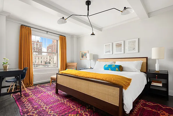 Sold by Douglas Elliman | media 22