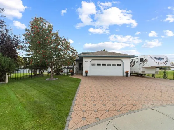112 N Edgewood Close, Camrose, AB T4V 4N9