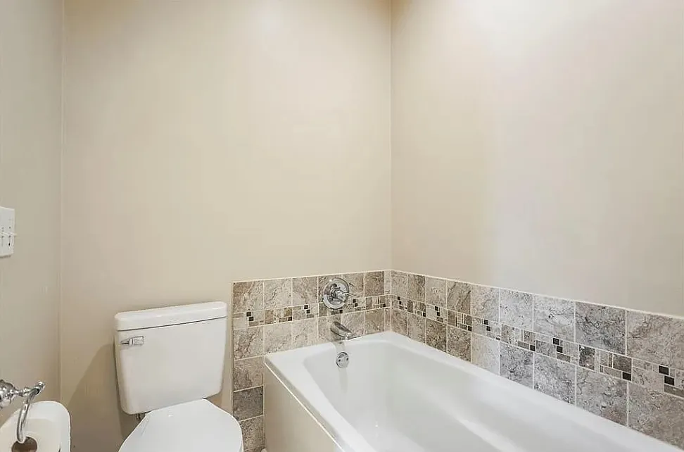 2 bed, 1022 sqft, $1,500 — Photo 3