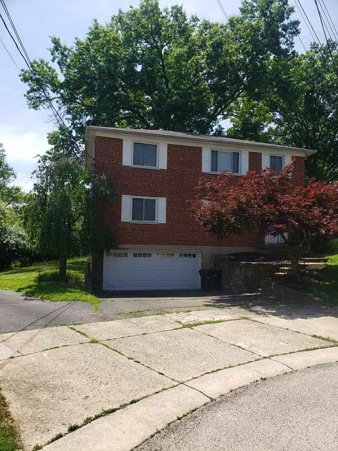 2 bed, 1000 sqft, $1,700 — Photo 1