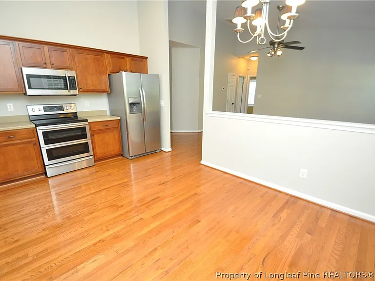 248 N Honey Springs Ave — Photo 18