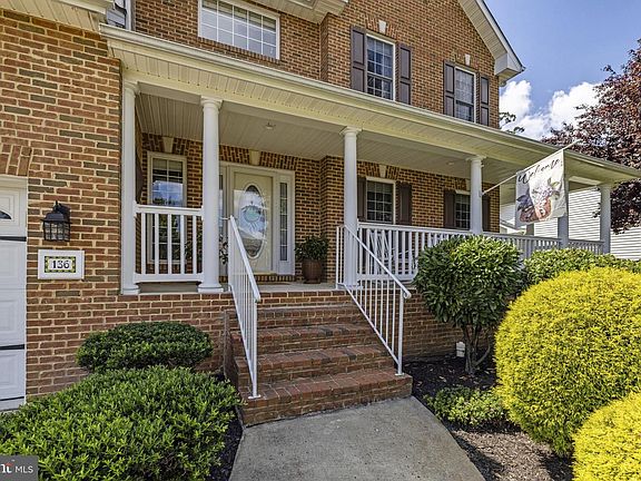 4th image of 136 Travis Ct