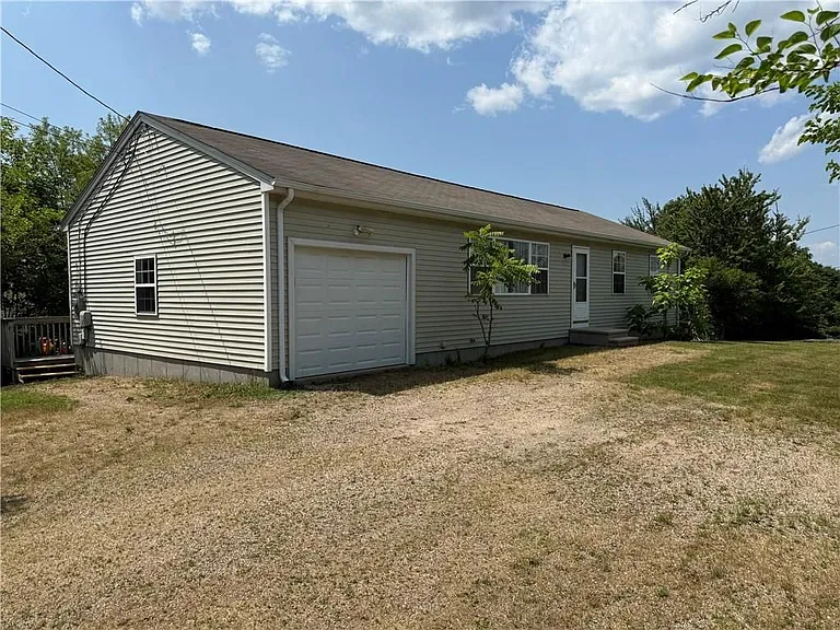 16 Brenden St — Photo 19