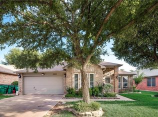 5920 Hillview Dr, Watauga, TX 76148