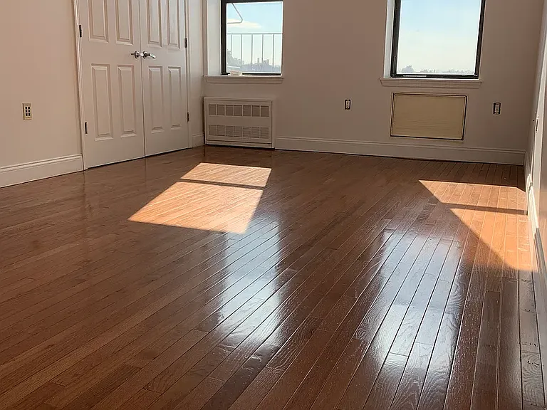 346 E 29th St #5C — Photo 2