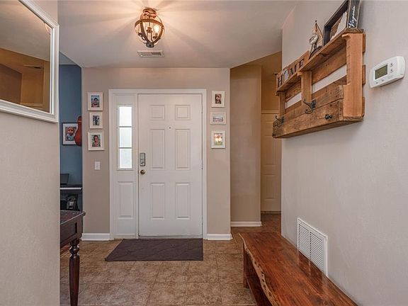 5th image of 13419 High Gate Mews