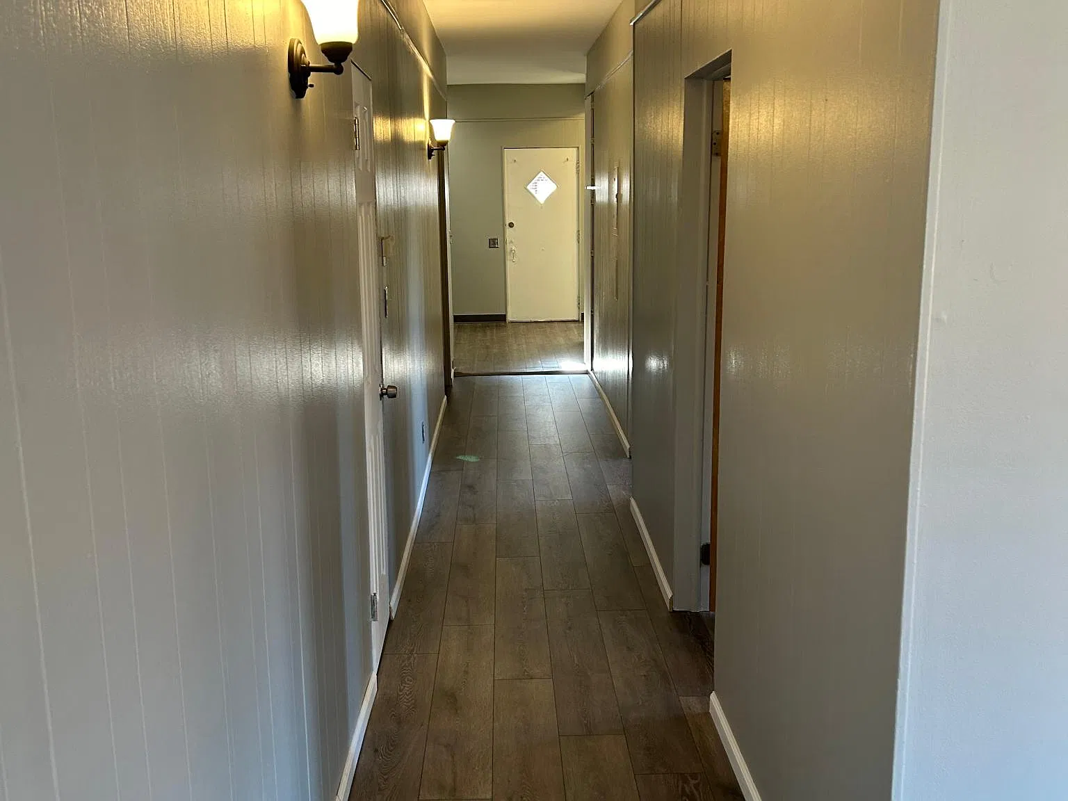 321 W 6th St — Photo 4