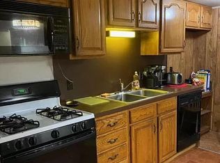 164 Freeman St, Woodbridge, NJ 07095