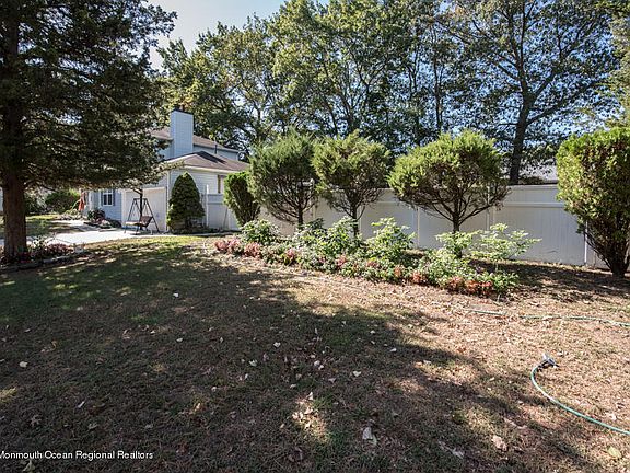 3rd image of 1160 Anthony Ct