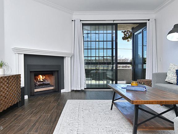 5th image of 5534 Encino Ave APT 101