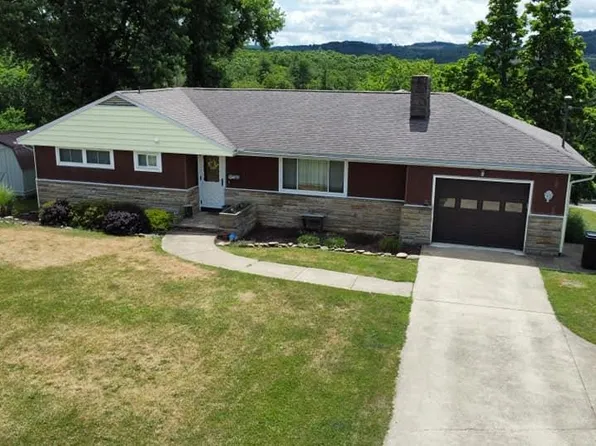 66 Sherman Hts S, Fairmount City, PA 16224