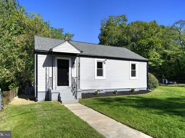 7 Whist Pl, Capitol Heights, MD 20743